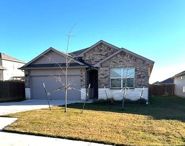 109 Jubilee Dr - Photo Thumbnail 2