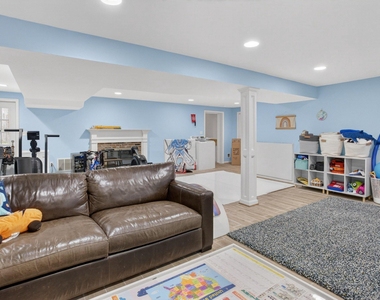 5703 Cromwell Drive - Photo Thumbnail 29