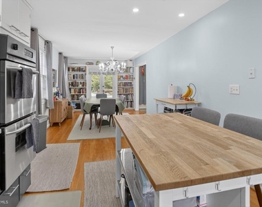 5703 Cromwell Drive - Photo Thumbnail 5
