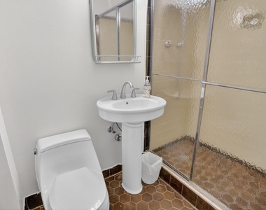 5703 Cromwell Drive - Photo Thumbnail 28
