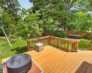 5703 Cromwell Drive - Photo Thumbnail 14