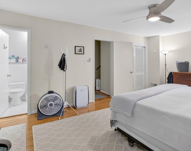 5703 Cromwell Drive - Photo Thumbnail 19