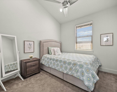 8110 Ranch Road 2222 - Photo Thumbnail 23