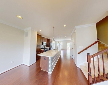 3616 Summer House Street - Photo Thumbnail 4