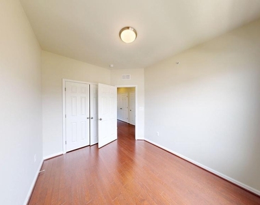 3616 Summer House Street - Photo Thumbnail 8