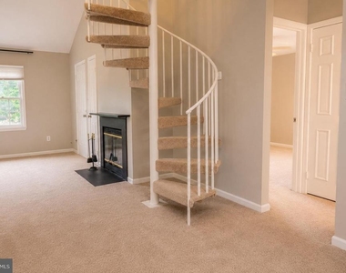 13008 Shadyside Lane - Photo Thumbnail 12