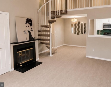 13008 Shadyside Lane - Photo Thumbnail 7