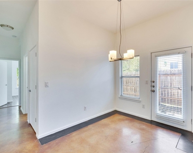 3808 Menchaca Rd - Photo Thumbnail 10