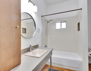 3808 Menchaca Rd - Photo Thumbnail 11