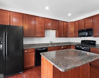 8320 Stickley Court - Photo Thumbnail 11