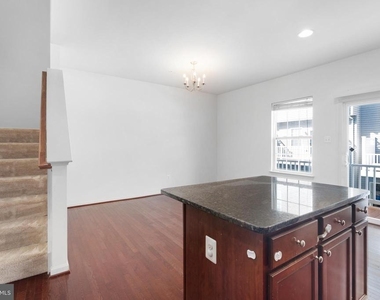 8320 Stickley Court - Photo Thumbnail 10