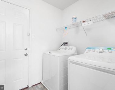8320 Stickley Court - Photo Thumbnail 26