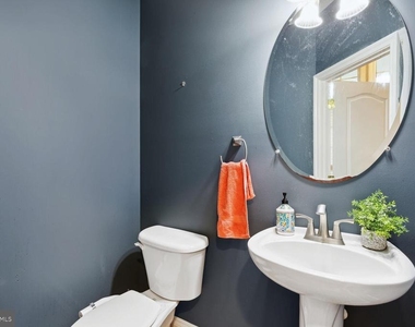 6005 Helmsman Way - Photo Thumbnail 8