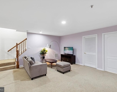 6005 Helmsman Way - Photo Thumbnail 30