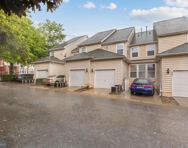 6005 Helmsman Way - Photo Thumbnail 37