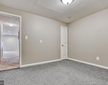 206 Colgate Drive - Photo Thumbnail 23
