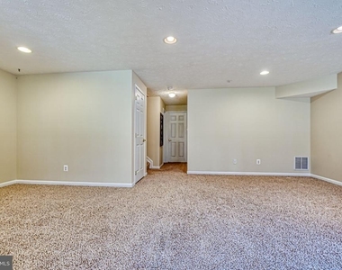 206 Colgate Drive - Photo Thumbnail 27