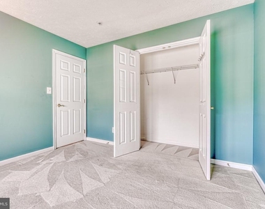 206 Colgate Drive - Photo Thumbnail 19