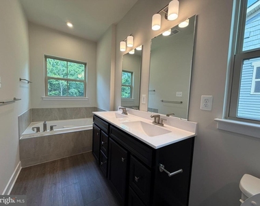 9711 Klamath Court - Photo Thumbnail 21