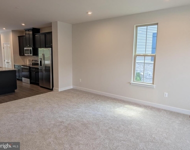 9711 Klamath Court - Photo Thumbnail 5