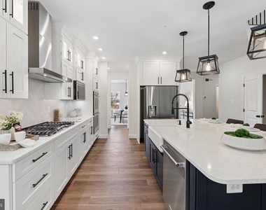 1823 Colt Lane - Photo Thumbnail 10