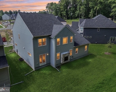 1823 Colt Lane - Photo Thumbnail 19