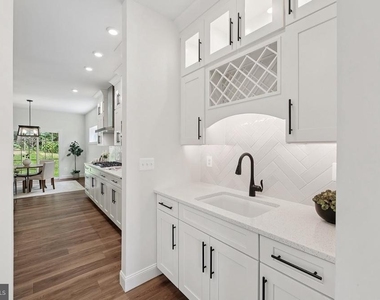 1823 Colt Lane - Photo Thumbnail 11