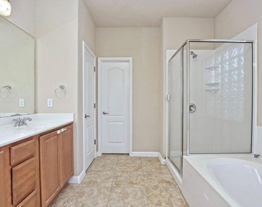 310 Steer Acres Ct - Photo Thumbnail 13