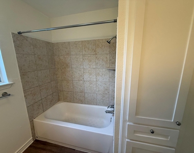 509 Cedar Dr - Photo Thumbnail 8