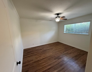 509 Cedar Dr - Photo Thumbnail 5