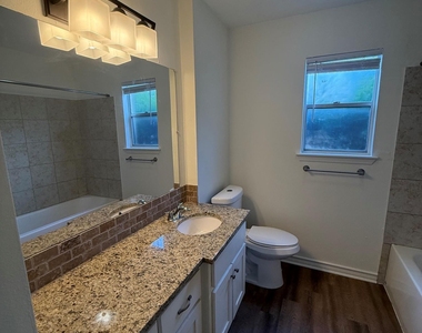 509 Cedar Dr - Photo Thumbnail 7