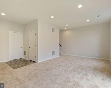 5986 Passend Drive - Photo Thumbnail 27