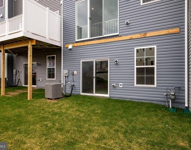 5986 Passend Drive - Photo Thumbnail 32