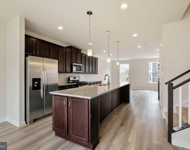 5986 Passend Drive - Photo Thumbnail 7