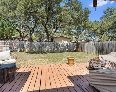 7806 Woodcroft Dr - Photo Thumbnail 20