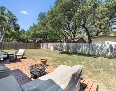 7806 Woodcroft Dr - Photo Thumbnail 21