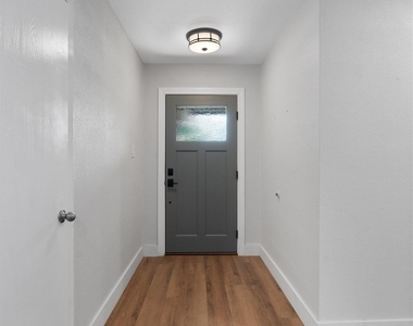 7806 Woodcroft Dr - Photo Thumbnail 1