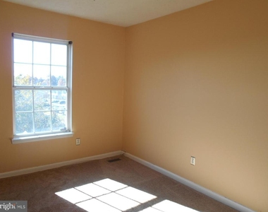 2701 Claybrooke Drive - Photo Thumbnail 25