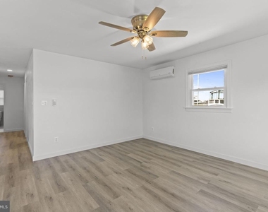 7212 Bay Front Road - Photo Thumbnail 7