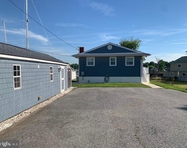 7212 Bay Front Road - Photo Thumbnail 33