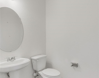 104 Turkey Creek Ln - Photo Thumbnail 17