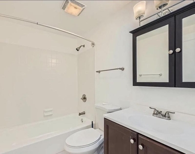 21 S Carrollton Avenue - Photo Thumbnail 8