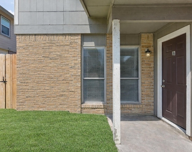 1210 Southport Dr - Photo Thumbnail 27