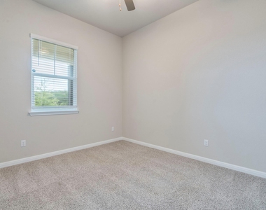 285 Cathedral Mountain Dr - Photo Thumbnail 17
