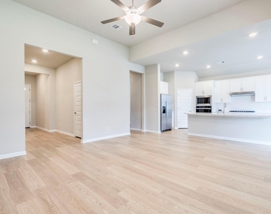 285 Cathedral Mountain Dr - Photo Thumbnail 4