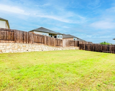 285 Cathedral Mountain Dr - Photo Thumbnail 27