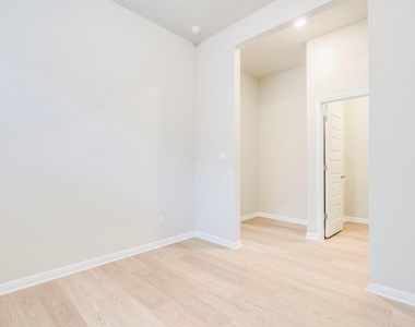 285 Cathedral Mountain Dr - Photo Thumbnail 23