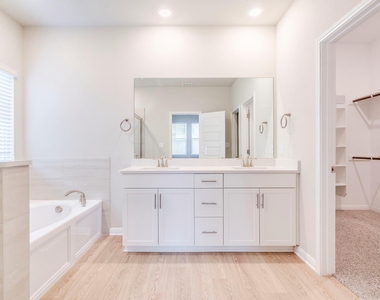 285 Cathedral Mountain Dr - Photo Thumbnail 12