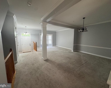 8504 Mayaone Street - Photo Thumbnail 22