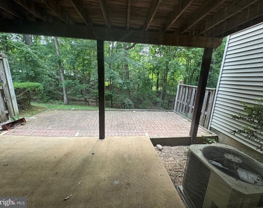 8504 Mayaone Street - Photo Thumbnail 8